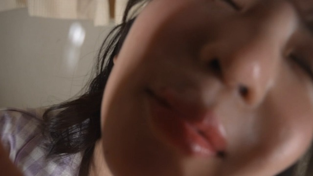 Eカップ佐々木萌香イメージDVD「もえカラー」 (24)