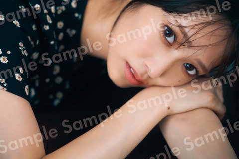 日向坂46佐々木久美1st写真集『めくる日々』3