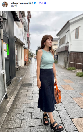 中川安奈ノースリーブ
