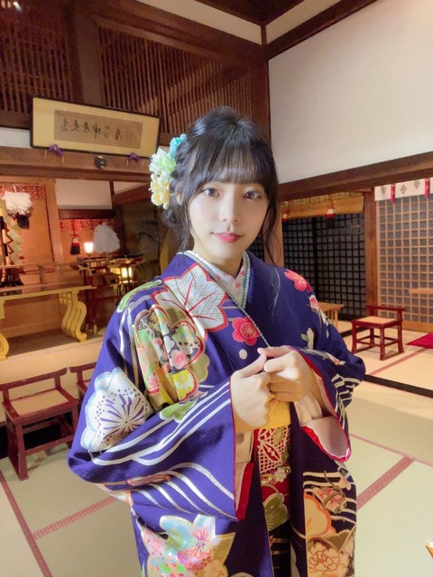 NMB48イ・シヨン振袖写真