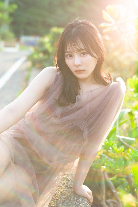 齊藤なぎさ1st写真集『なぎさ』