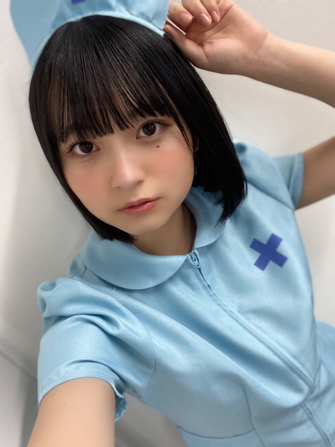 桐原美月ナースコスプレ
