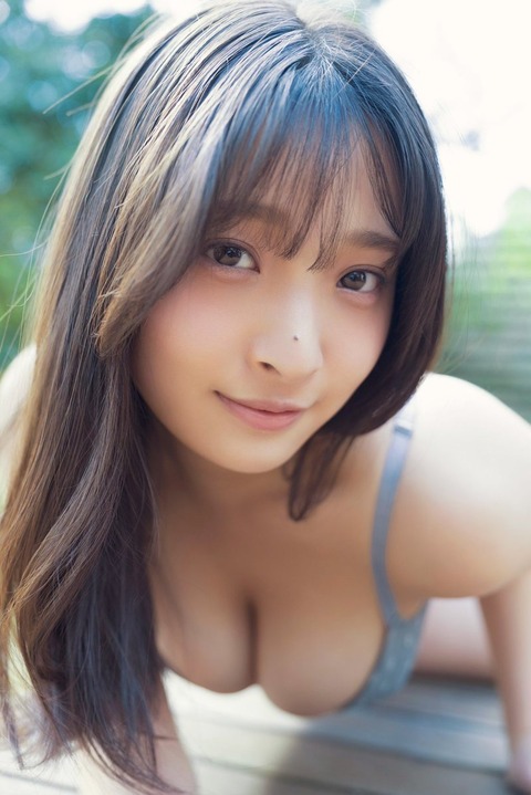 沢美沙樹FLASH水着グラビア