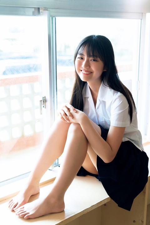 豊田ルナ1st写真集「月-Luna-」3