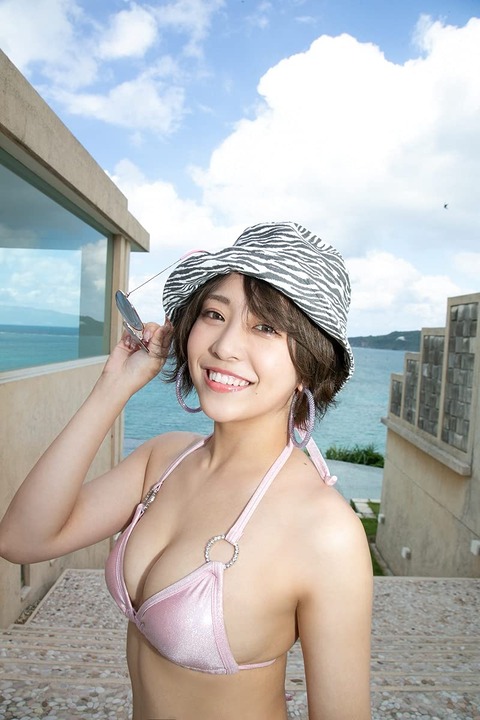 百瀬りえ水着フォトブック「Destination」