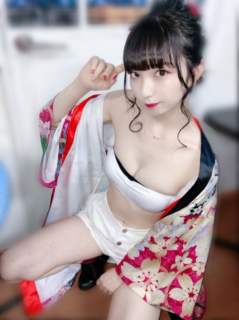 狐々ちーりん水着姿