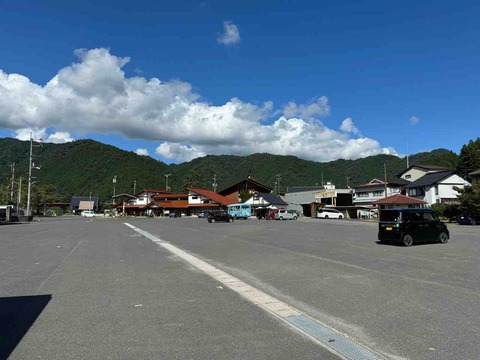 9958B6F5-8505-4BD0-9463-7A25D70733E8