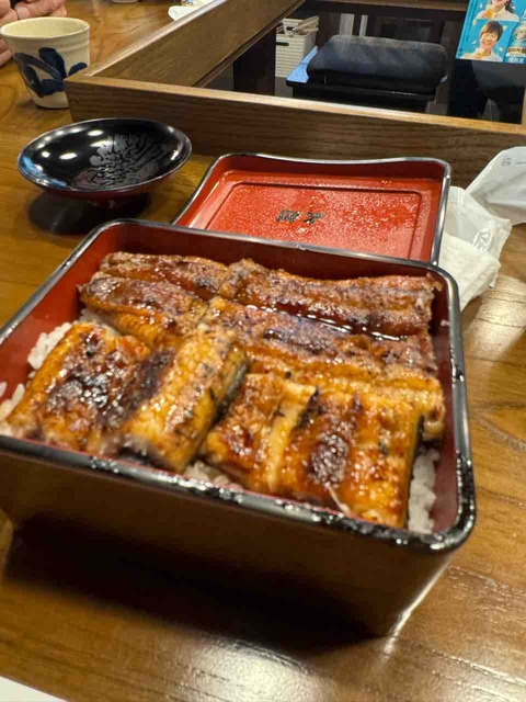 3F9DF93E-05E5-4C76-BB64-3A5AF1151FE6