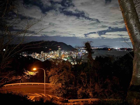 16AE5BC5-216D-48FD-8183-8E7C131D79B8