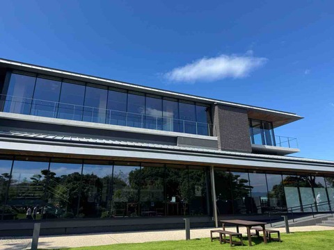 D2DA22B6-03EA-41B3-B4C6-D3FB4AC720A2