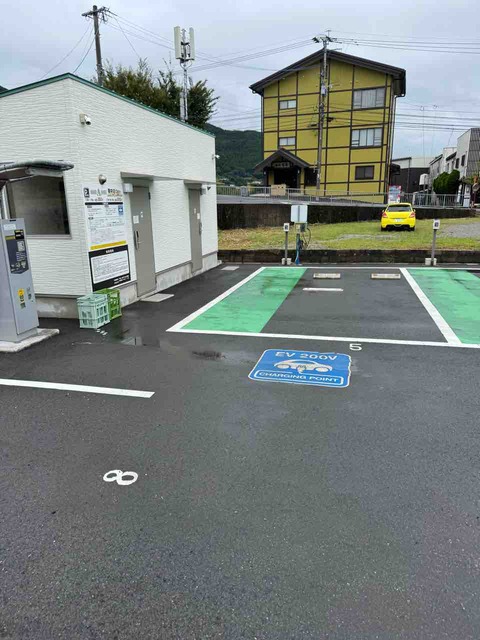 E3364A02-BEAD-4A99-91E5-F660115821B3