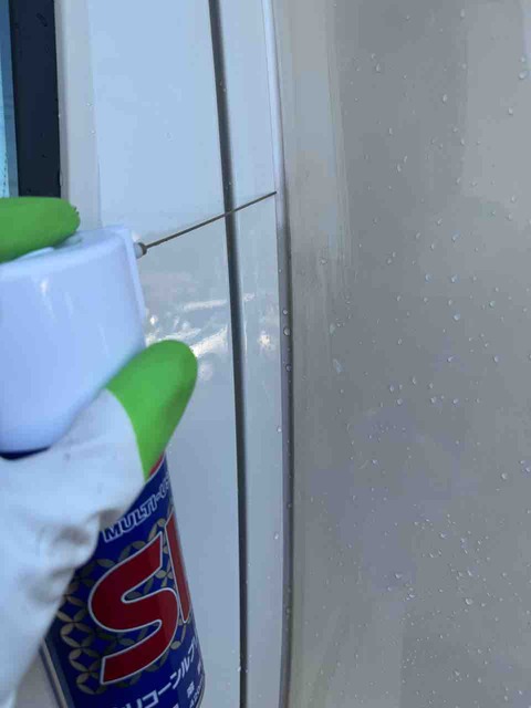 185DF2EF-4D3D-416E-AE8B-864E5D1BEE2C