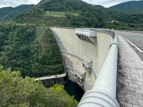 33E1240C-B071-4932-8C9C-31D4B5E3F97A