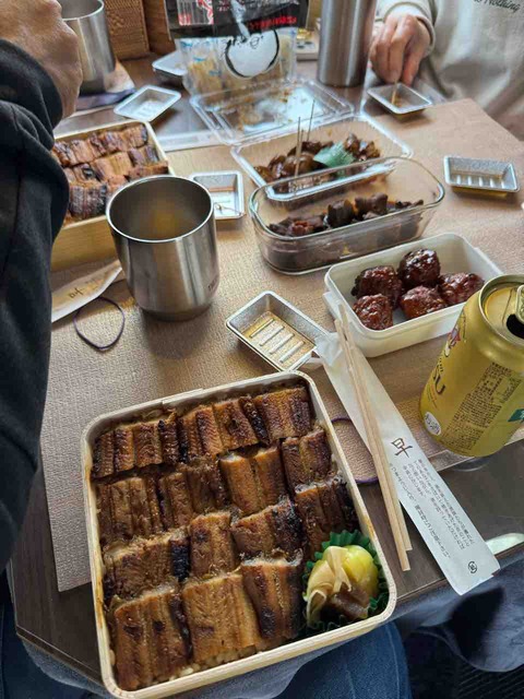 24AAAAA3-7FF3-474E-93A0-30BFBB000BD6