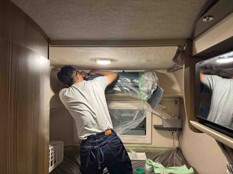 DF17E53B-6770-45C3-89FB-8B397134A8DC