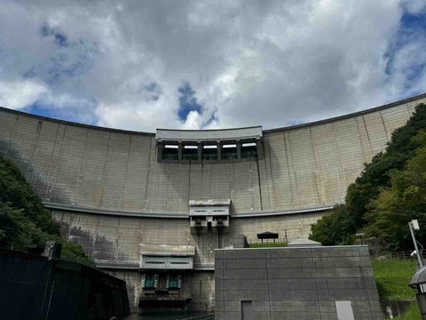 28A51CF4-758E-4B43-BE77-05B3A48838A7