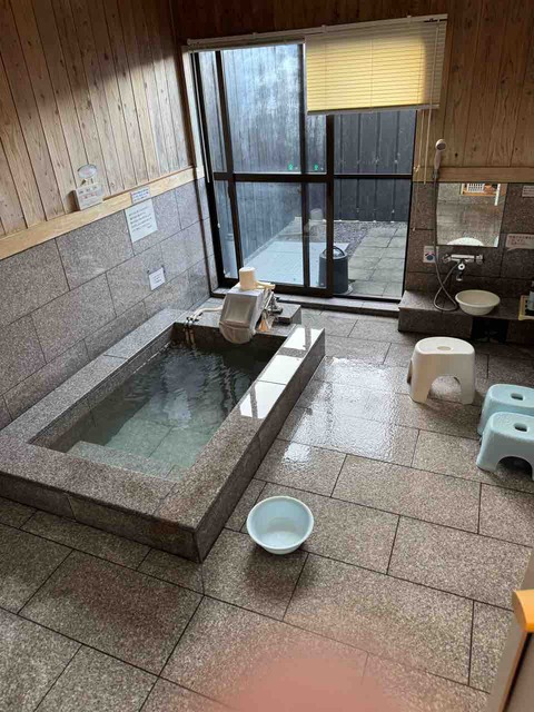 F7359E0D-EED9-4412-A3CC-C23B52E1FA26