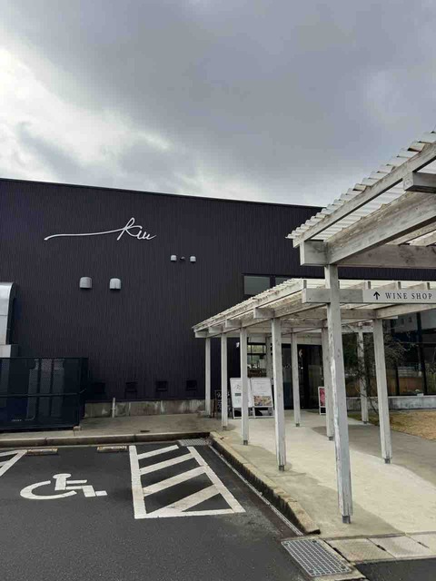 56528268-0F09-4F0F-A480-AA4C05B074C0