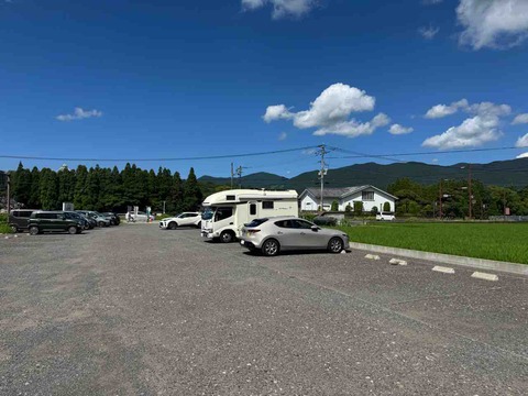 A1683C81-5E67-4CC9-B2A6-F72278BAB94C