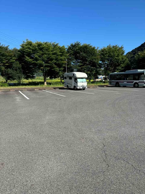 018226E5-DC33-45C6-9F70-D16AF1D0F29B