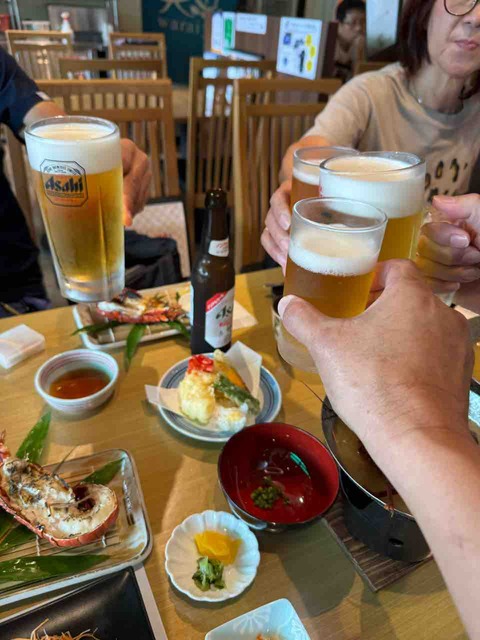 8CDC8ACA-E51B-4A07-A56F-3C25C580CB48