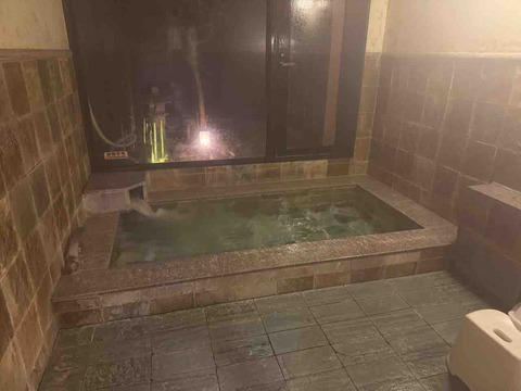 F82B6B87-7D20-4B93-840B-B97DC9BAB088