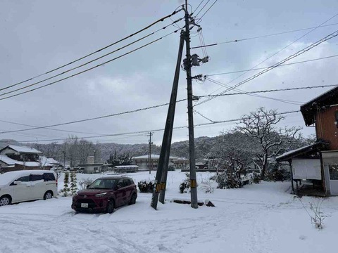 6A6618CD-0807-43AB-8DBF-6878D5BF8585