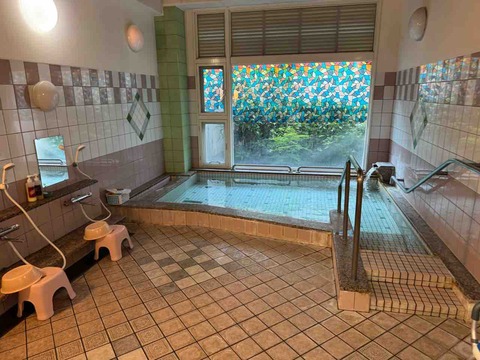 D8A59FC8-D48E-4D5C-A78D-B9C191609332