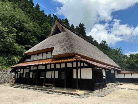 B3F78582-27B2-423F-847D-122966529BBC