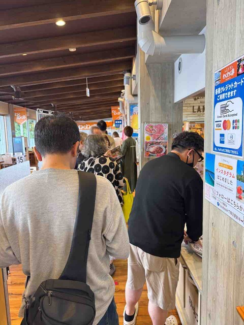 21F0DDF3-9B00-4C37-AAB4-DE539E35E7FB