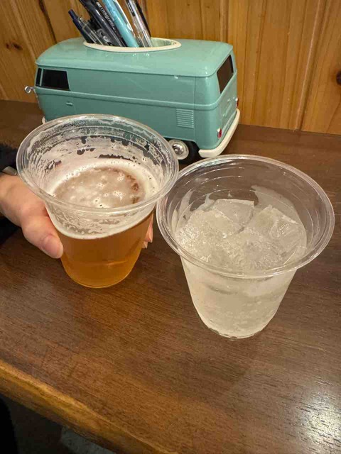 01EB35A5-5EF2-42D0-B878-C44C677DF620