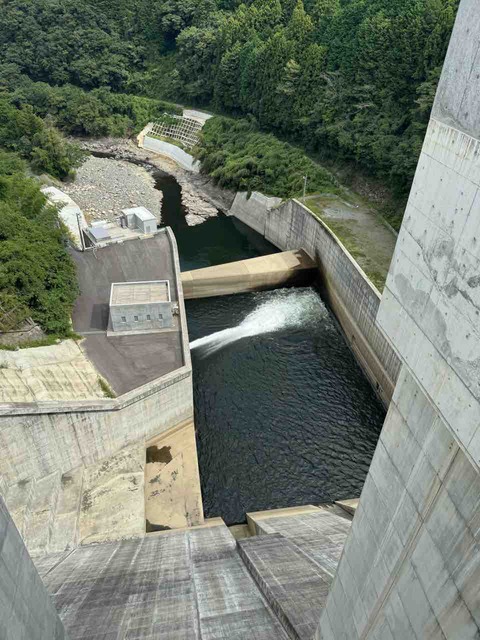 6FCCBDF7-3B38-4134-84EC-E5522D6FEACF