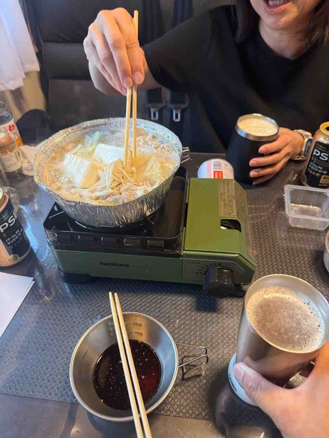 4B08915A-6C47-4E87-ADE0-EE4DCCD70B13