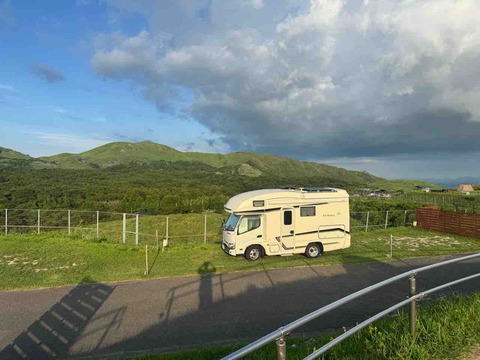 FDCBFAB7-EE04-4A70-AF83-8D92A2BEE19A