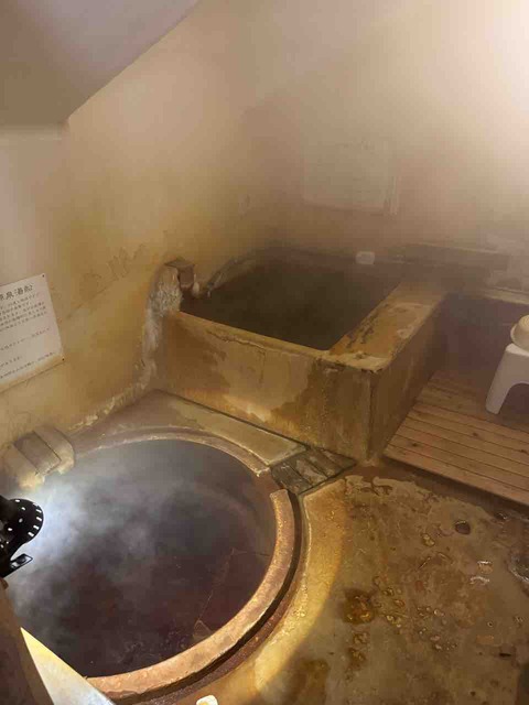 42521996-65C4-4765-81A5-CBD9CA1E5846