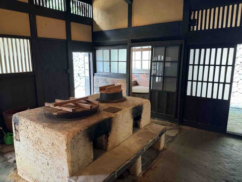 E6654BF5-E562-4ADE-B00B-5C0C1C51BEEC