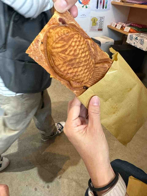 37D5F11E-DC64-472D-B666-A4DAFFEF7826