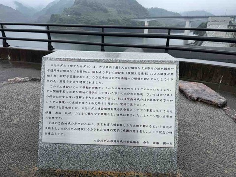 F7F960F7-CEA7-422E-ACC9-F3EBB799FF32