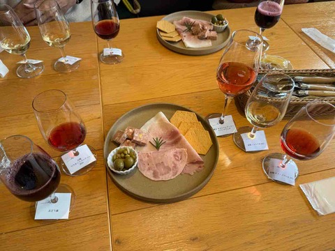 AFB2F5A0-2D75-424C-9147-9203D7B8A944