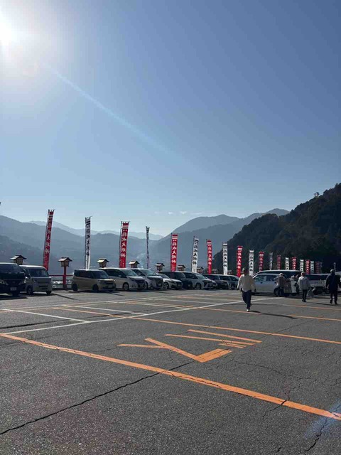 05A927C9-41F4-44F5-B87C-51F4CB395B9E