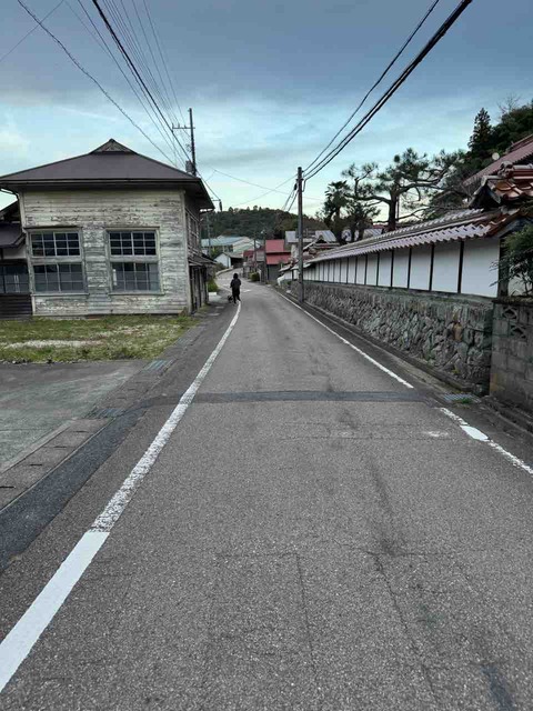 7ACF4B73-E241-41B7-B4F4-D3E64E5EA9C5