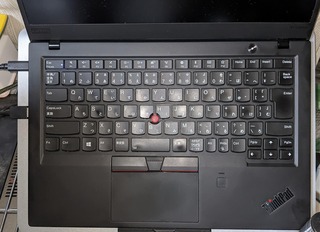 クーラー台に載せる