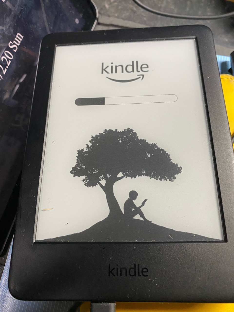 Kindleが電源 マーク画面になってうんともすんともいわなくなった話 Fatmount S Story