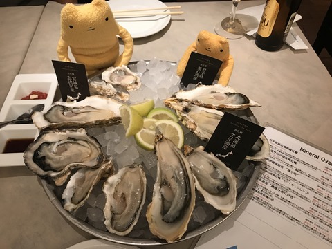 フモフモさん　お散歩ブログ　オイスターバー　牡蠣
