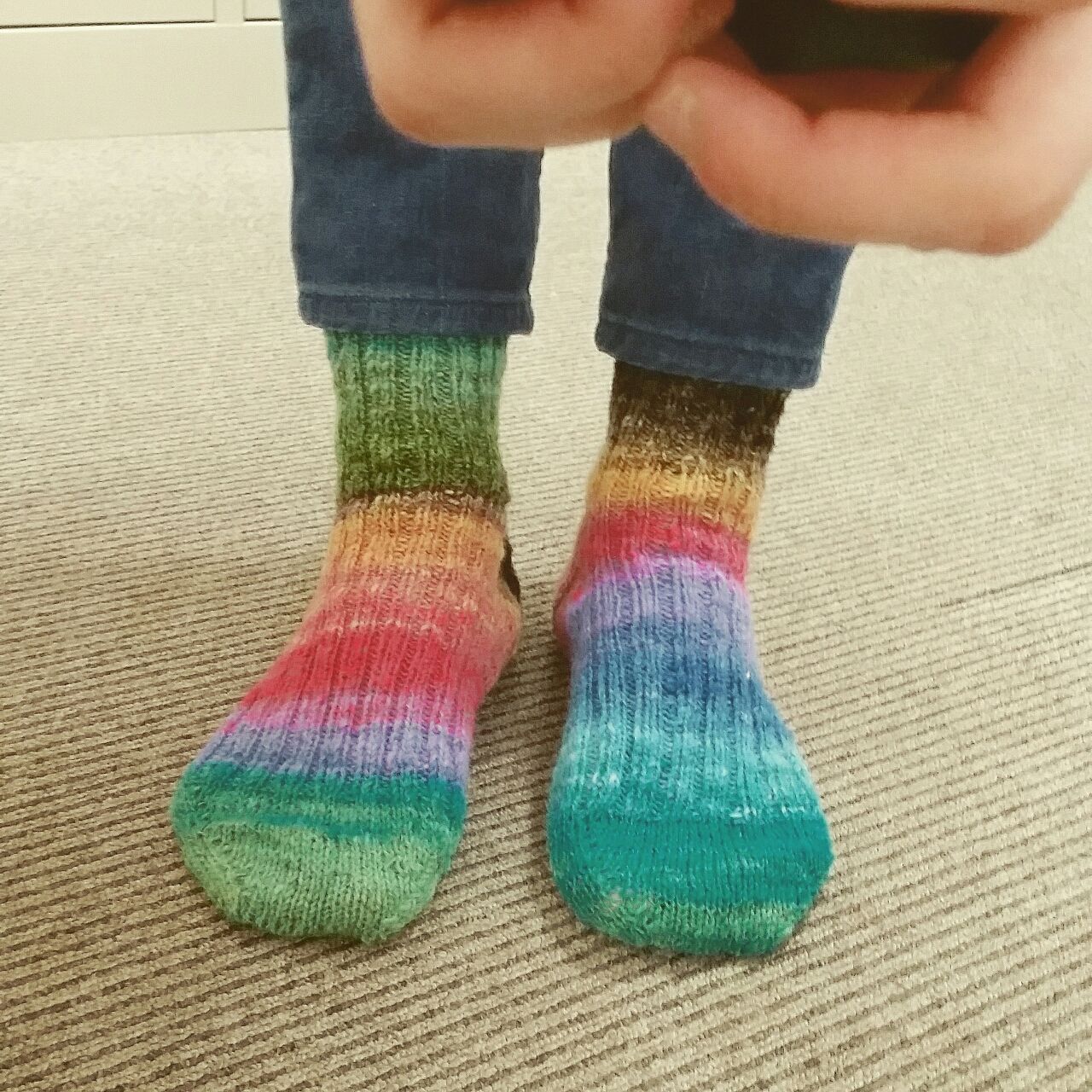 靴下をいっぱい編んでます ソックヤーンの手染め Aoikeitoのblog