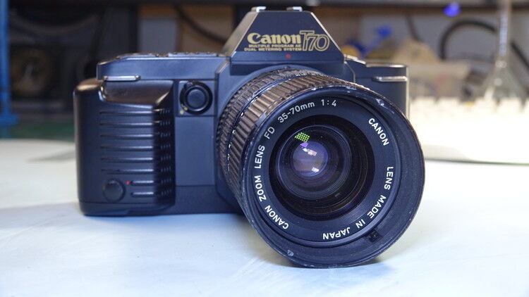 フイルム時代、私が使用した最後のマニュアルカメラ。キャノンT-70