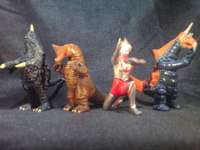 キャラエッグ&ワンダーカプセル ウルトラマン : 蒼色全開