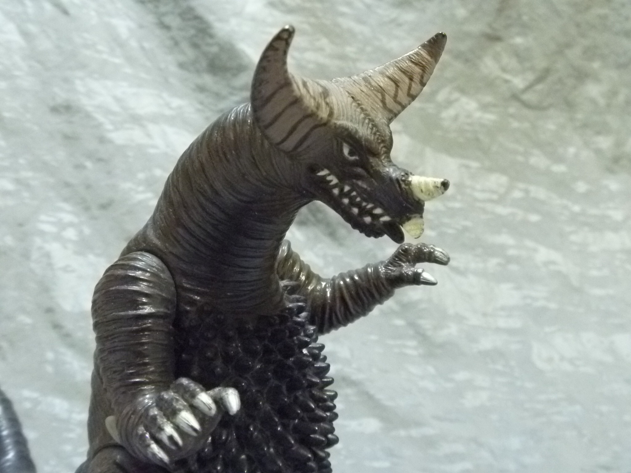 パワードゴモラ : 蒼色全開