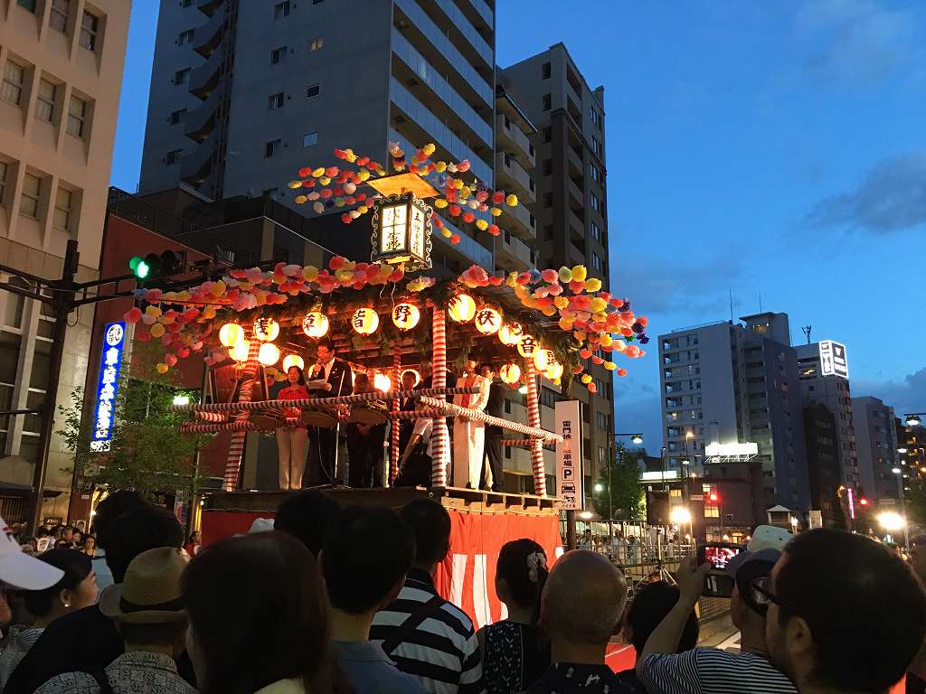 雷門盆踊り 絵灯篭 とりこのつぶろぐ