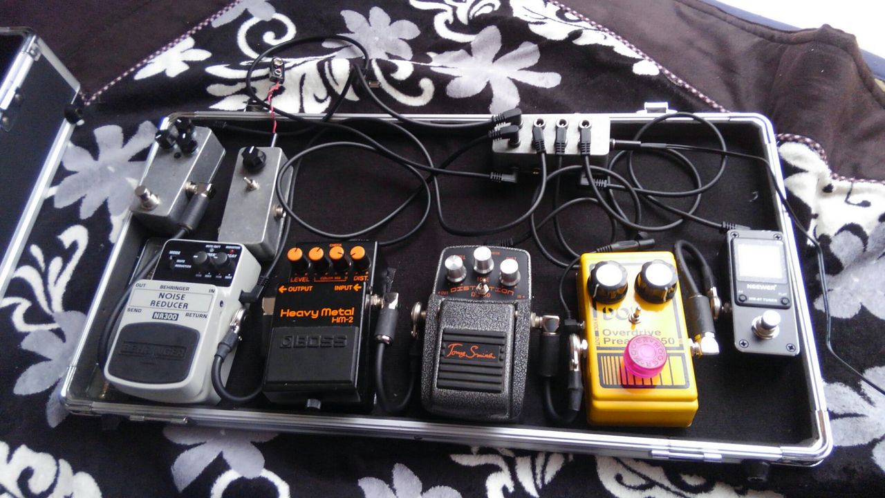 ハンドメイドペダル～その①～ : 40代から再び始めるオッサンギター